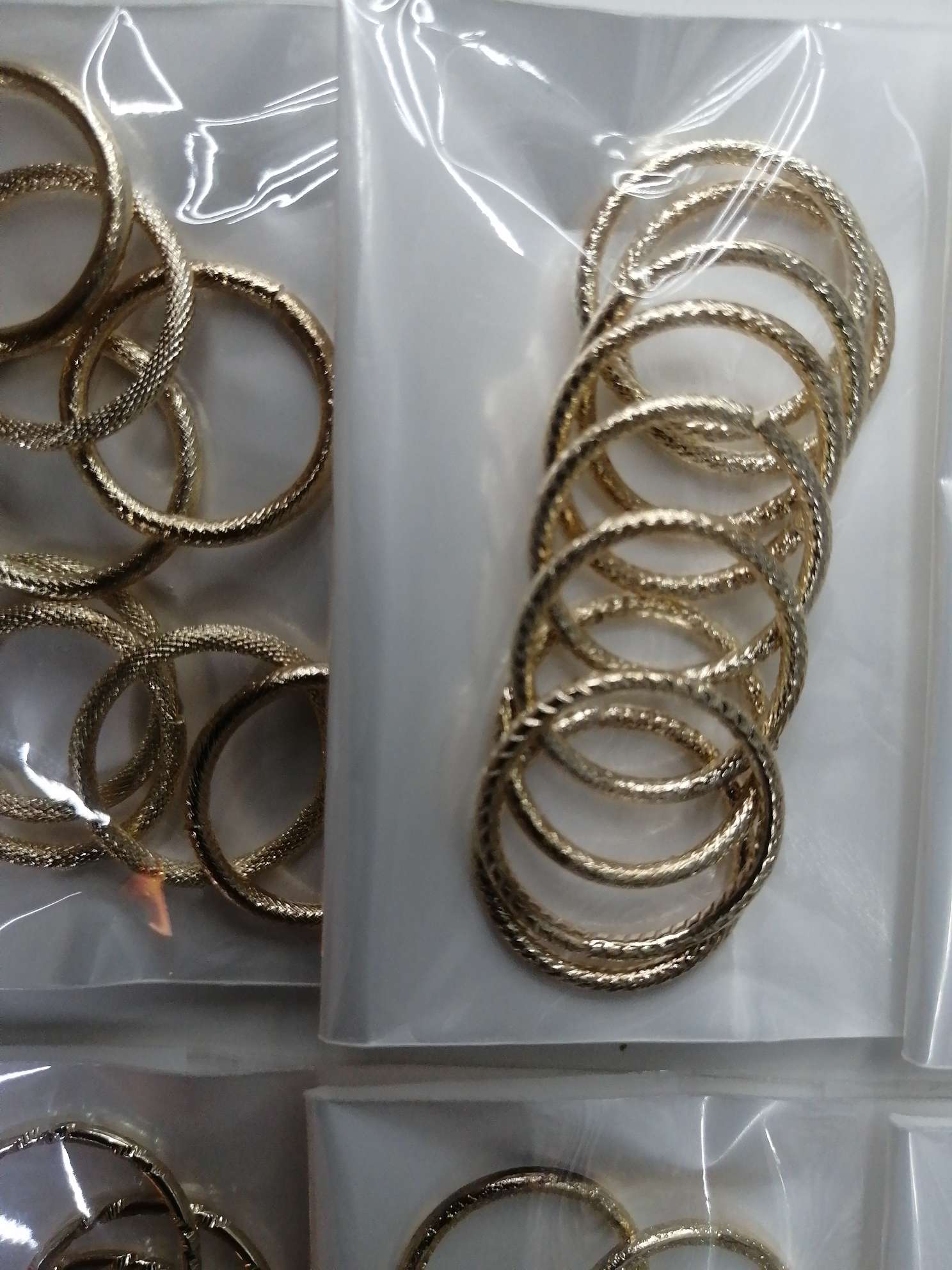 铁饰品配件罗纹1.5*20mm，大小都有，价格一样，35一公斤