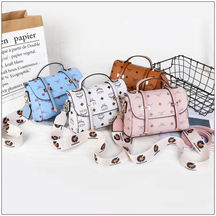 Custom-made new all-PU, new floral material crossbody bag with large capacity for export and domestic sales