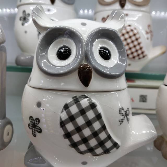 Yiwu quality ceramic owl jars, tea jars, sugar jars and other handicrafts detail image 1