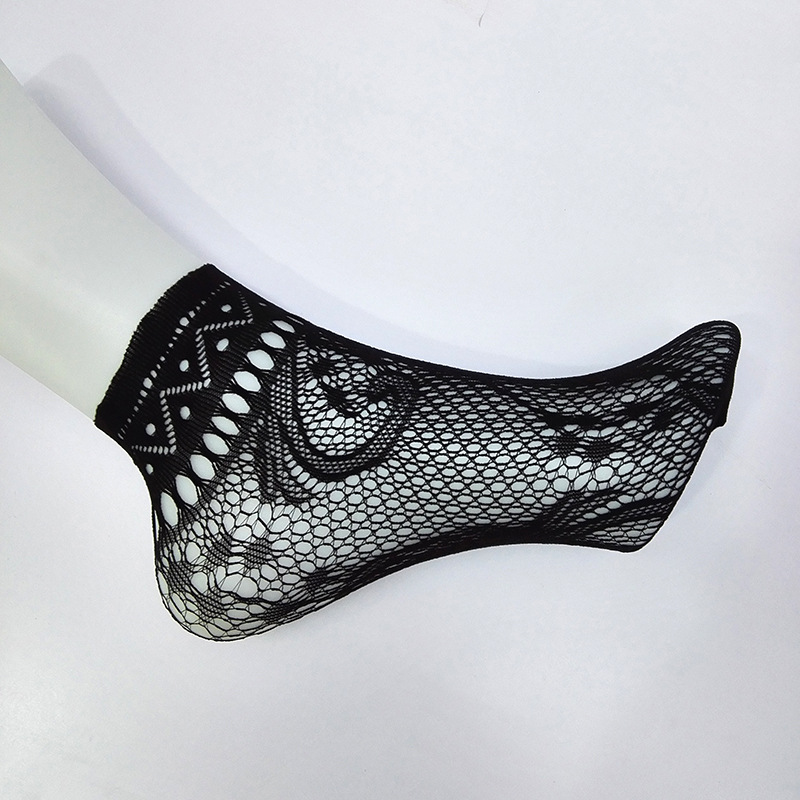Small quantities of spring and summer women's thin mesh breathable socks, cut-out sexy and fashionable short socks from the manufacturer Item Picture