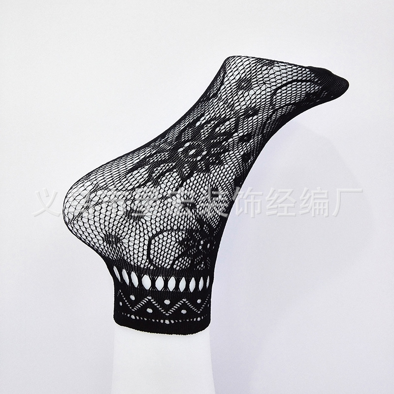 Small quantities of spring and summer women's thin mesh breathable socks, cut-out sexy and fashionable short socks from the manufacturer details Picture