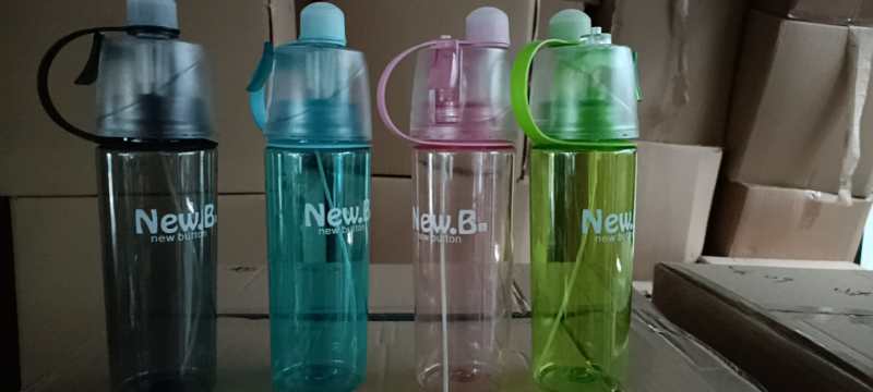 熊猫图案焖烧保温杯600ml大容量PC材质便携清装或混装喷雾设计 焖烧杯产品图