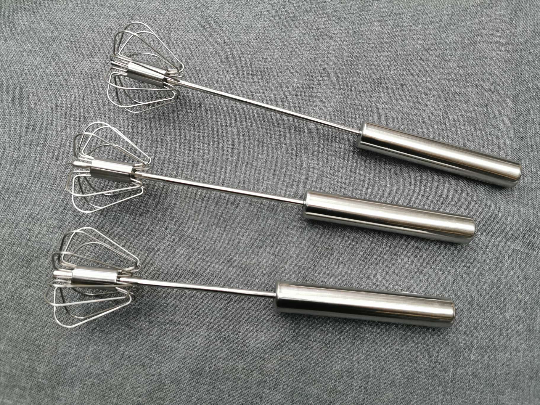 Manual egg whisk set of 3 pieces