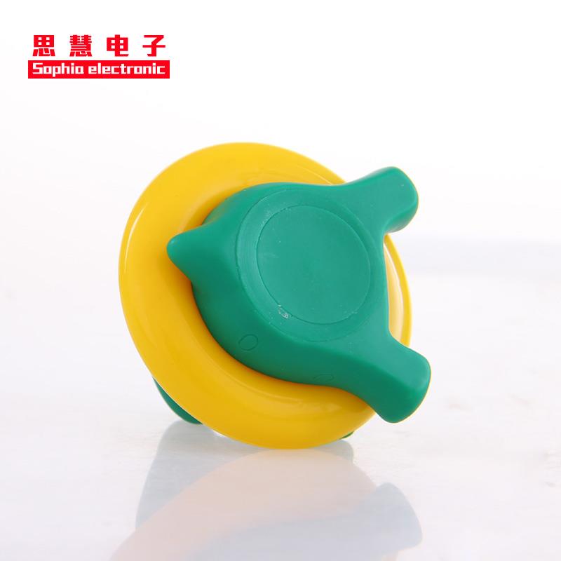 Little Duck cartoon thermometer, baby bath thermometer. Little Duck cartoon thermometer, baby bath thermometer undefined