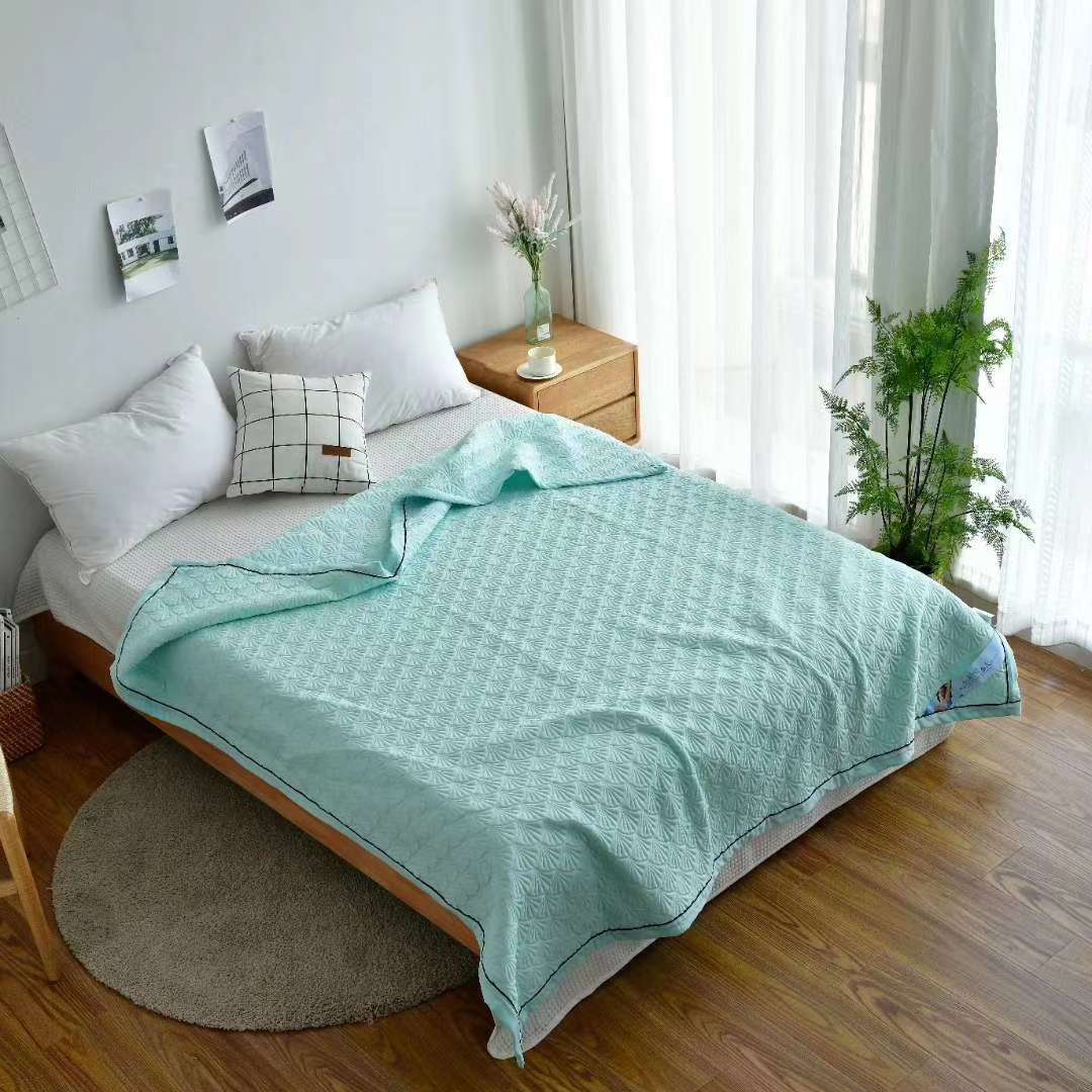 Quilted Washed Cotton Summer Quilt. Multifunctional Quilt Can Be Spread And Covered undefined