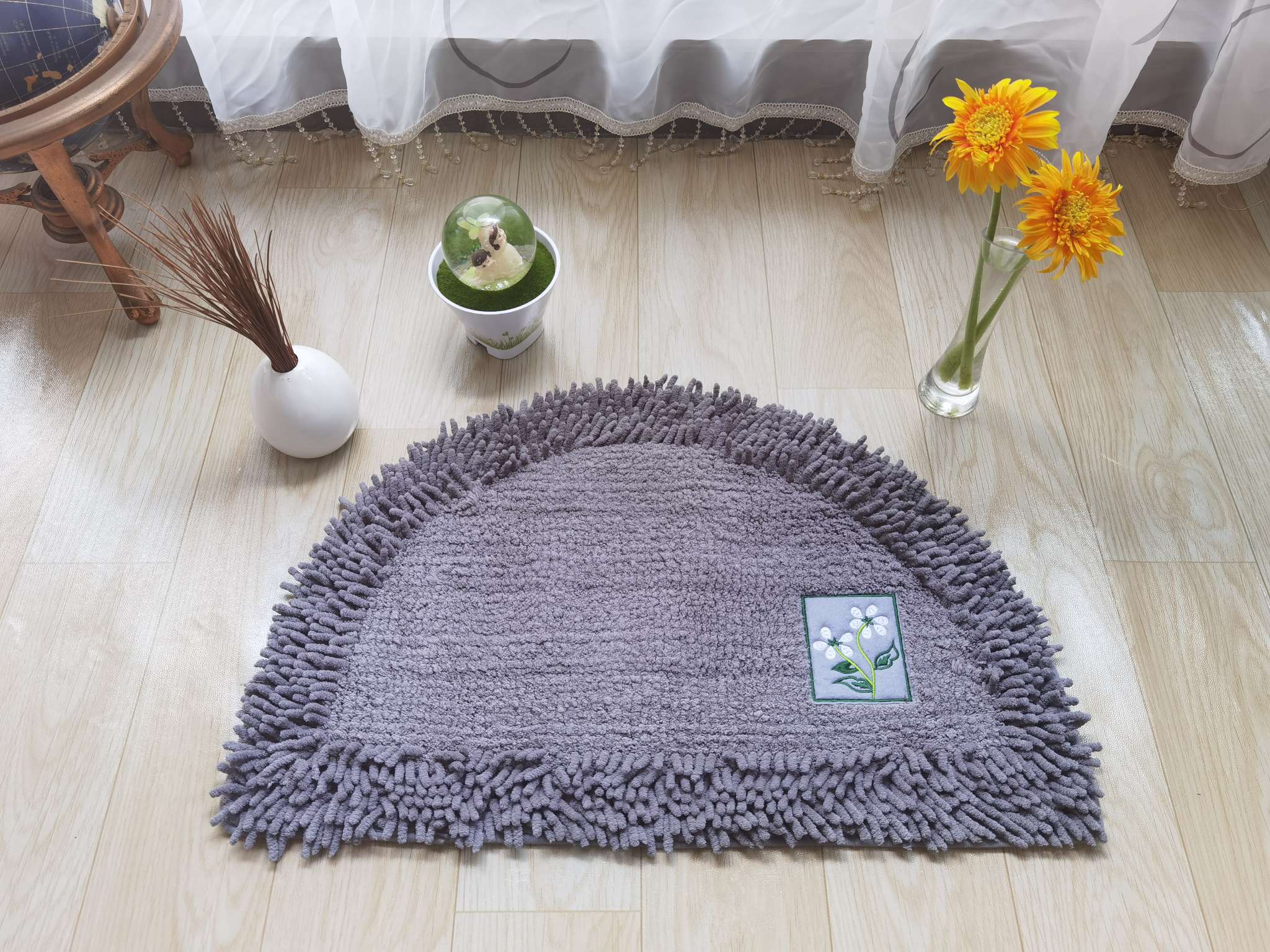 Semi-circular floor MATS, bathroom absorbent floor MATS, kitchen floor MATS, bathroom anti-slip MATS, household door MATS, entrance door MATS, bedroom carpets details Picture