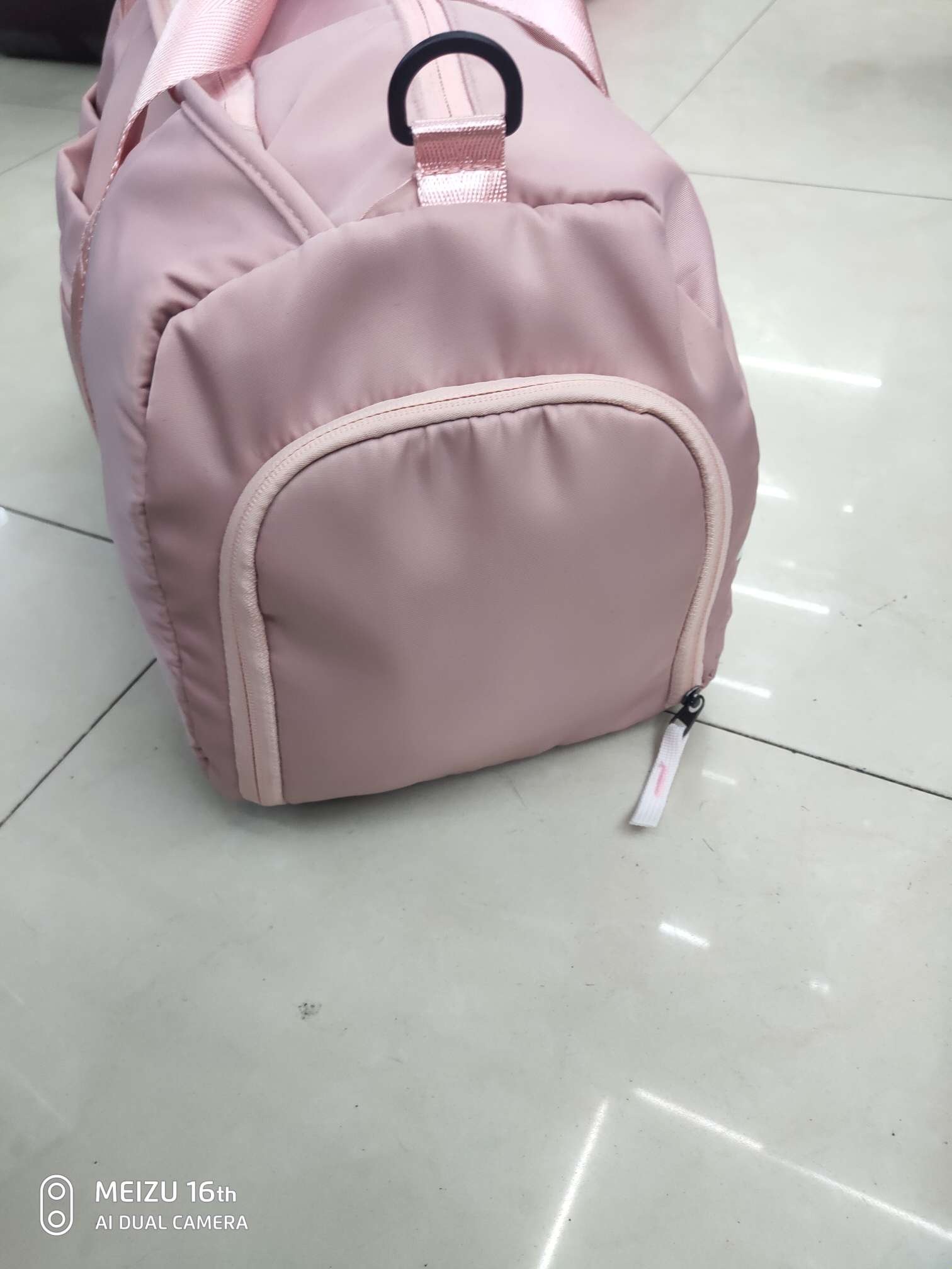 运动背包实物图