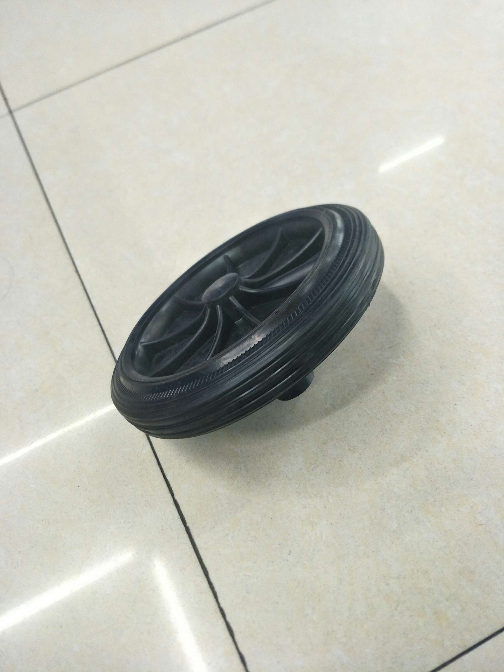 100升新料垃圾桶产品图