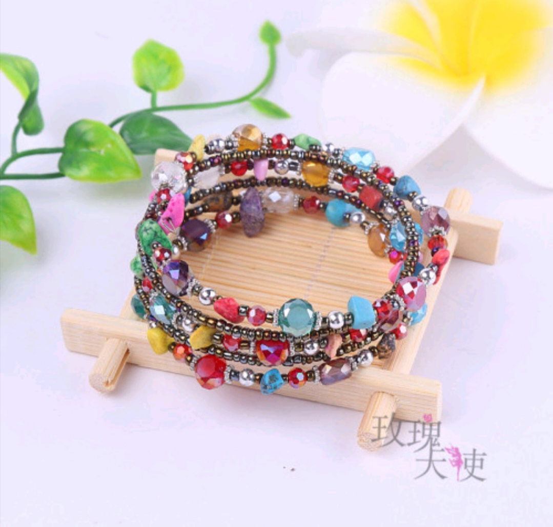 A popular Korean-style natural stone multi-ring bracelet
