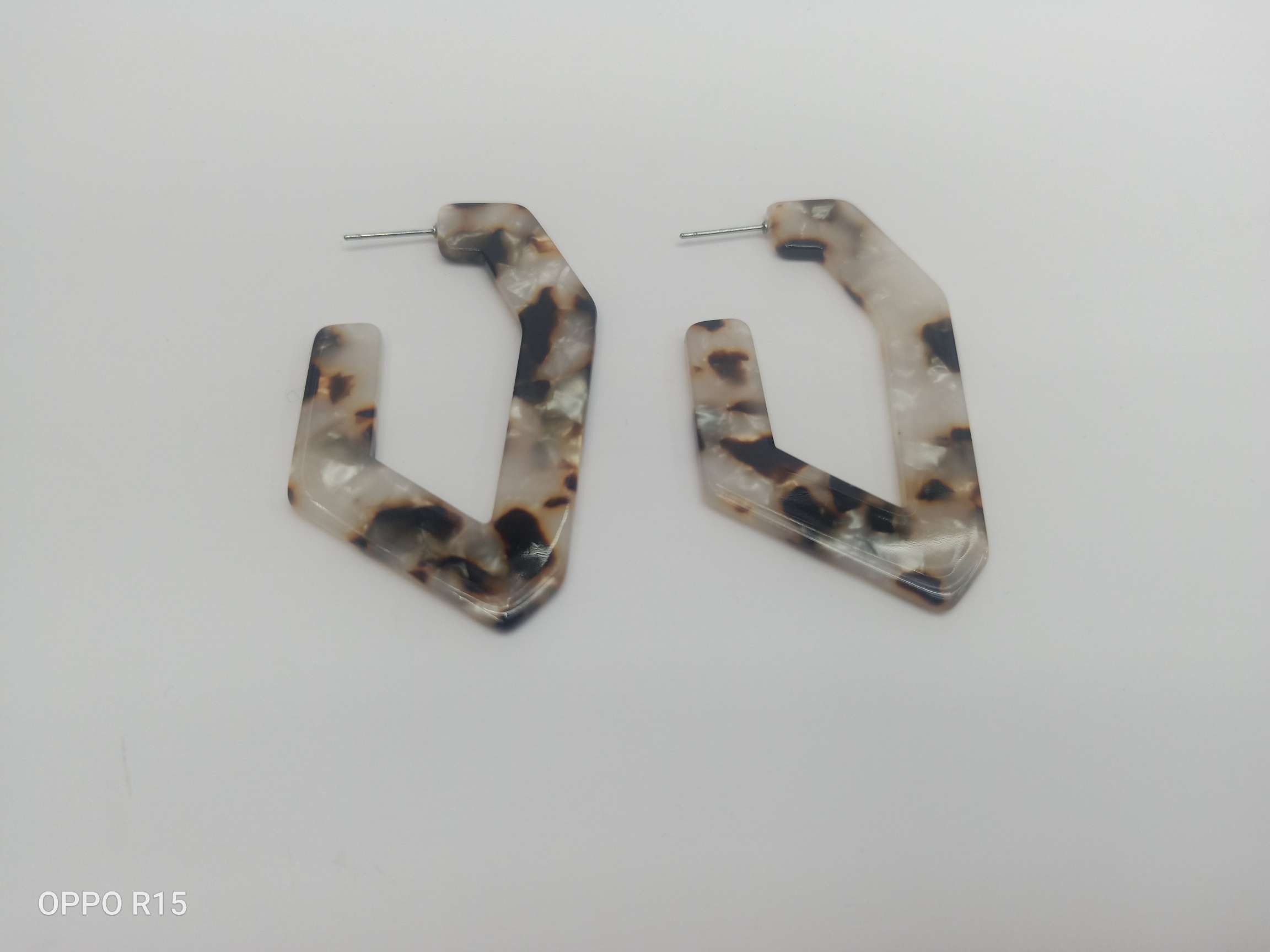 Earrings Specification image