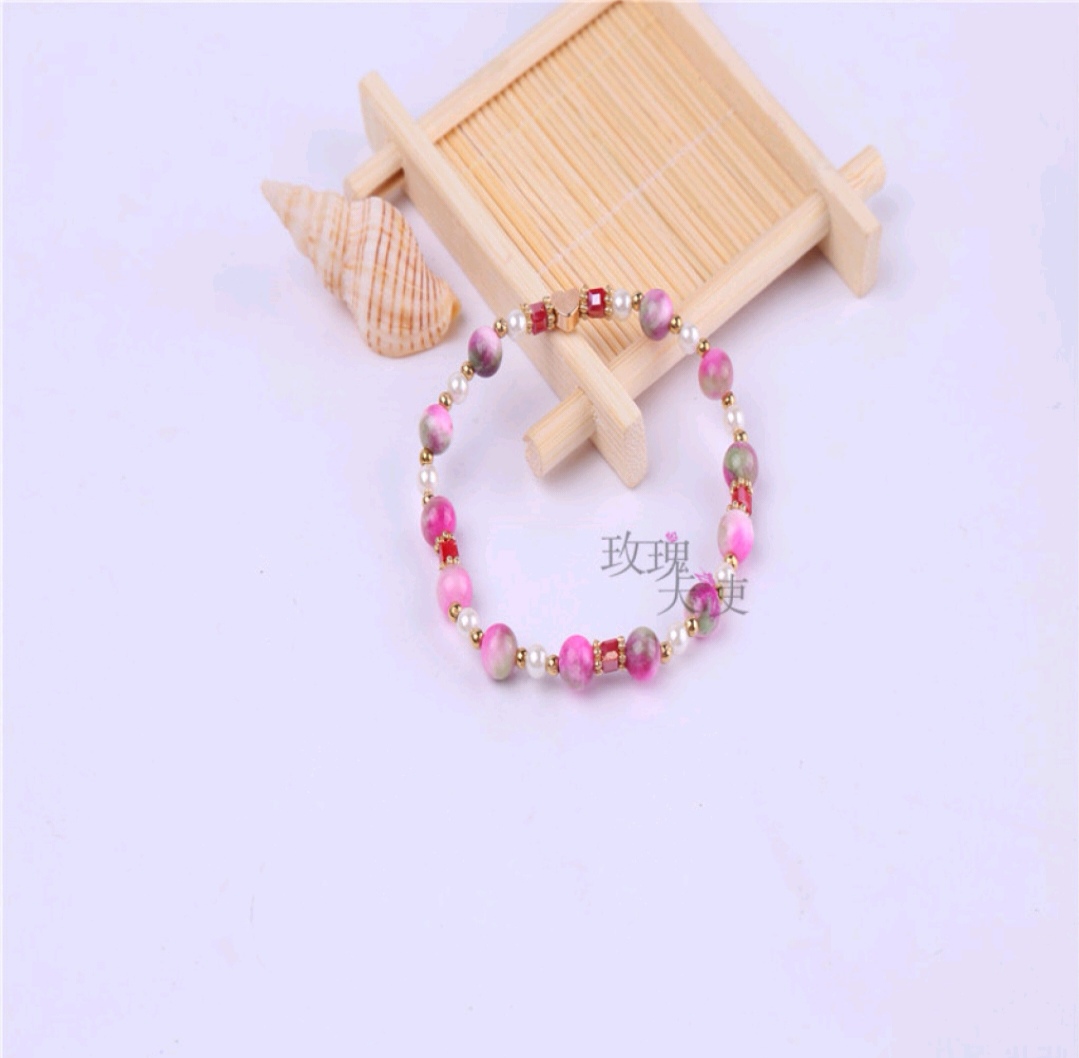 A beautiful natural stone crystal bracelet for fashionable ladies, a new and popular Korean version bestseller undefined