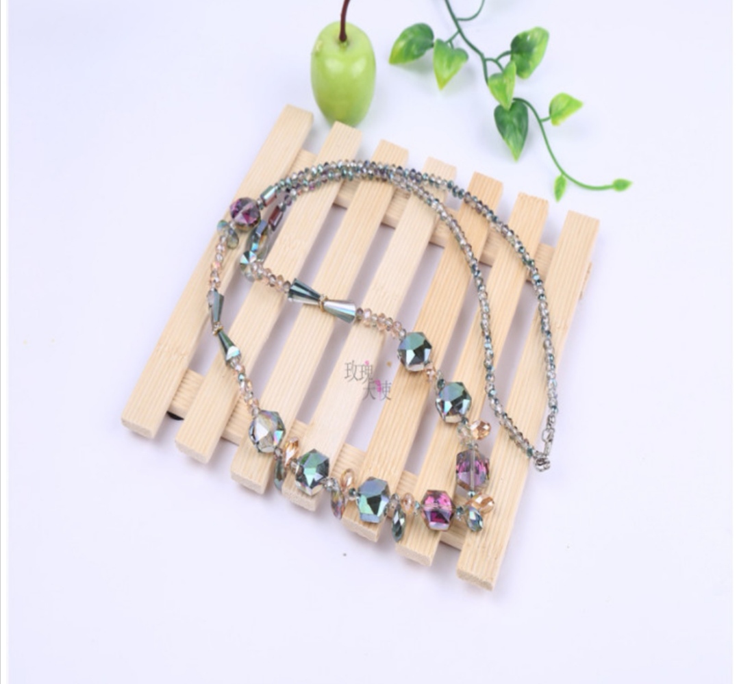 New European and American style versatile and personalized long sweater chain, high-end and elegant necklace manufacturer in stock details Picture