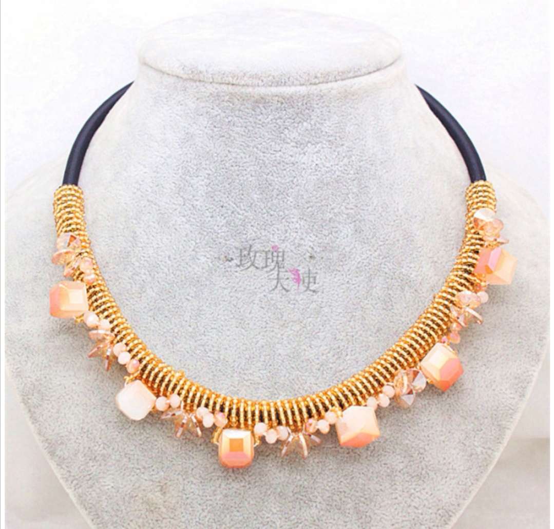 قلادة صخرية كريستالية، قلادة كورية، سلسلة من أزياء ذات طابع مزدوج، Item Picture