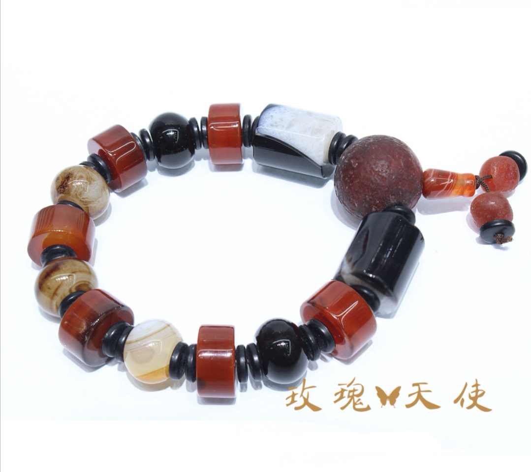 The new Rose Angel matte black weathered pattern agate bracelet, a high-quality natural agate men's bracelet, is now available for wholesale at street stalls details Picture