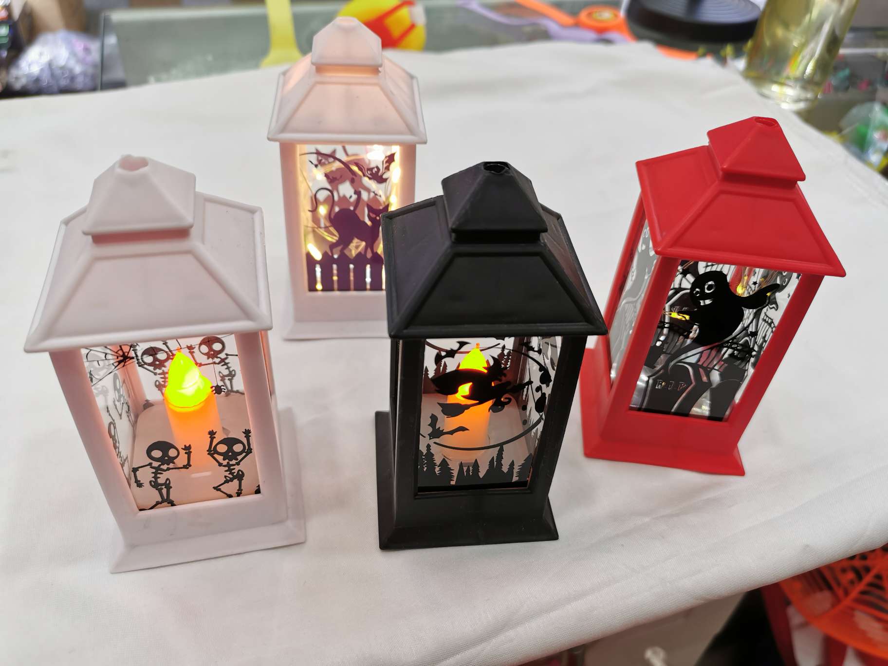 Halloween lantern
360 a case thumbnail