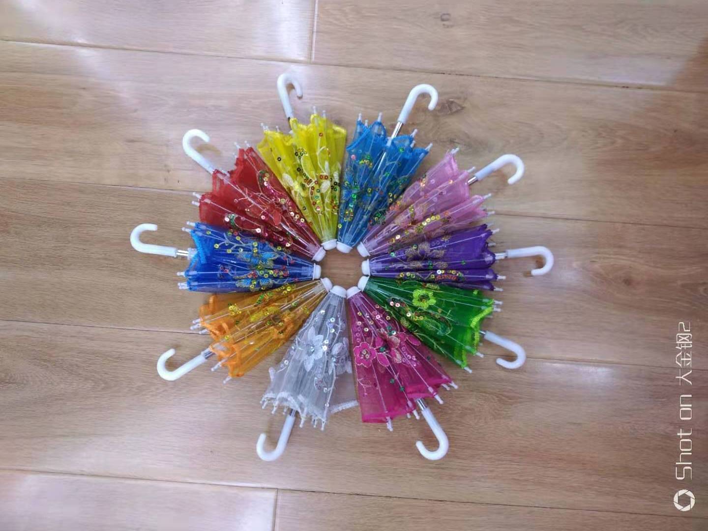 旅游工艺/绣花小伞/摆件白底实物图