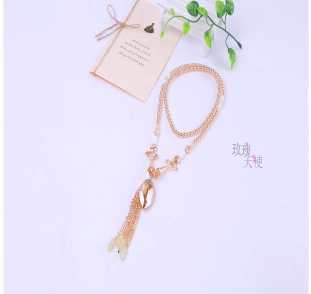New long sweater chain in European and American style, high-end and elegant necklace manufacturer in stock