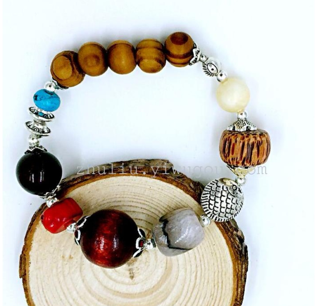 The latest natural multi-treasure Bodhi seed agate diamond bracelet and Buddhist prayer bead bracelet Specification image