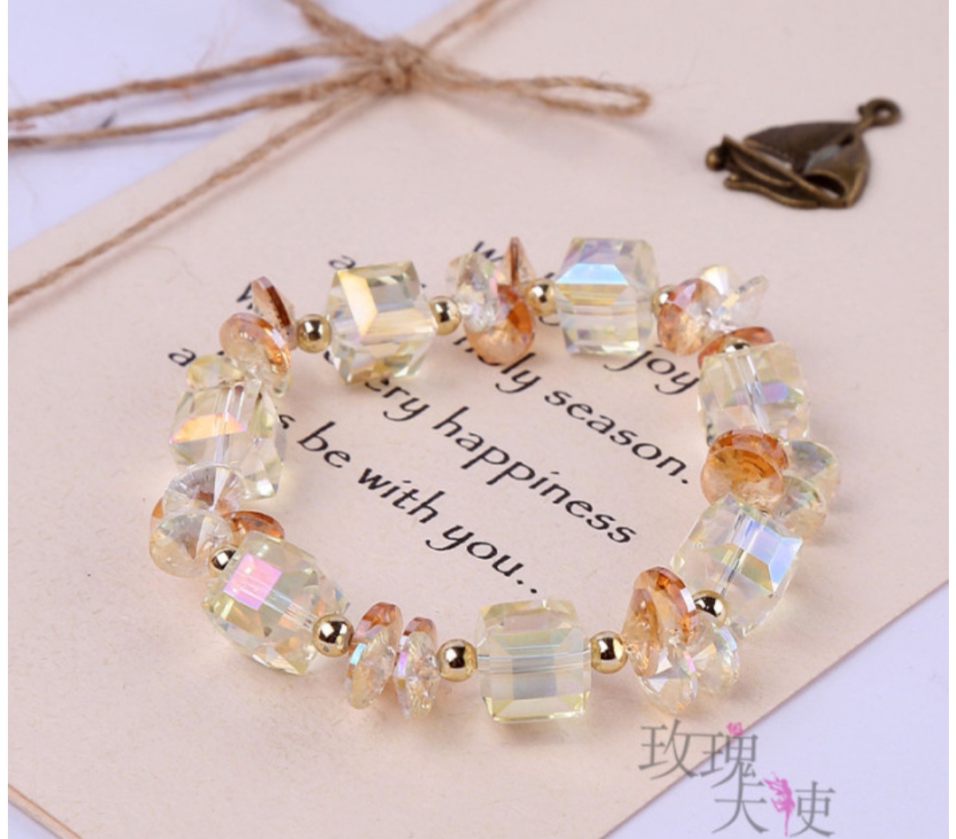 Rose Angel Cube Sugar Crystal Bracelet: A versatile accessory for women, a fashionable and sweet bracelet undefined