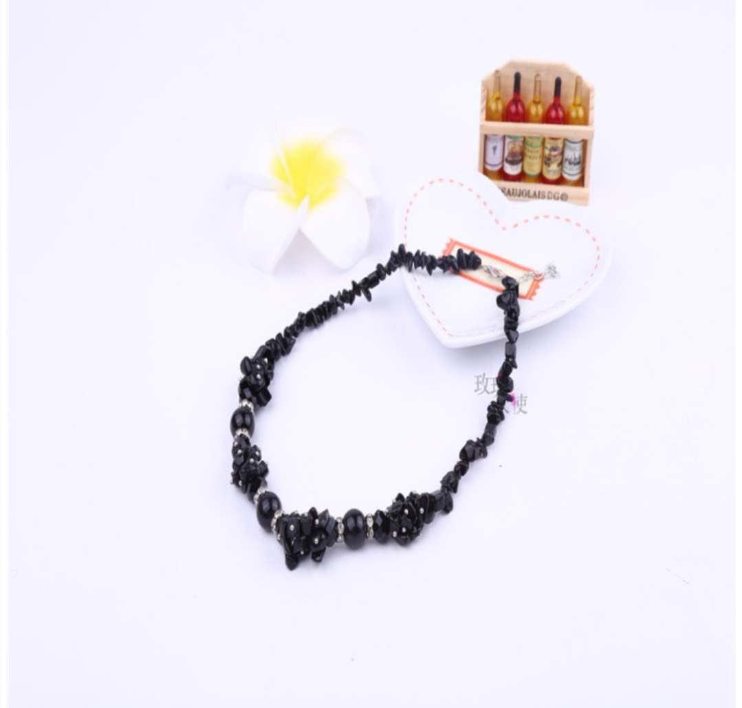 New European and American style luxurious crystal short chain, versatile and personalized long sweater chain collarbone chain undefined