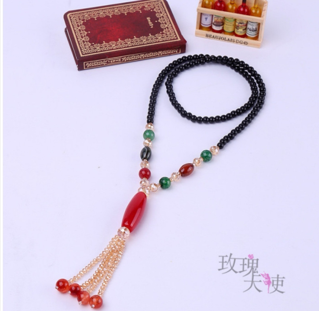 Crystal agate necklace for women, Korean style fashionable sweater chain, long Mother's Day gift Application Scenario