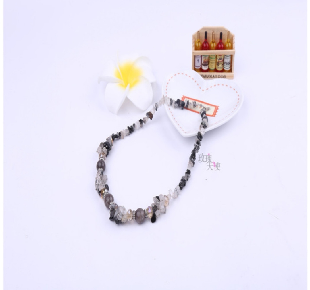 New European and American style luxurious crystal short chain, versatile and personalized long sweater chain collarbone chain details Picture