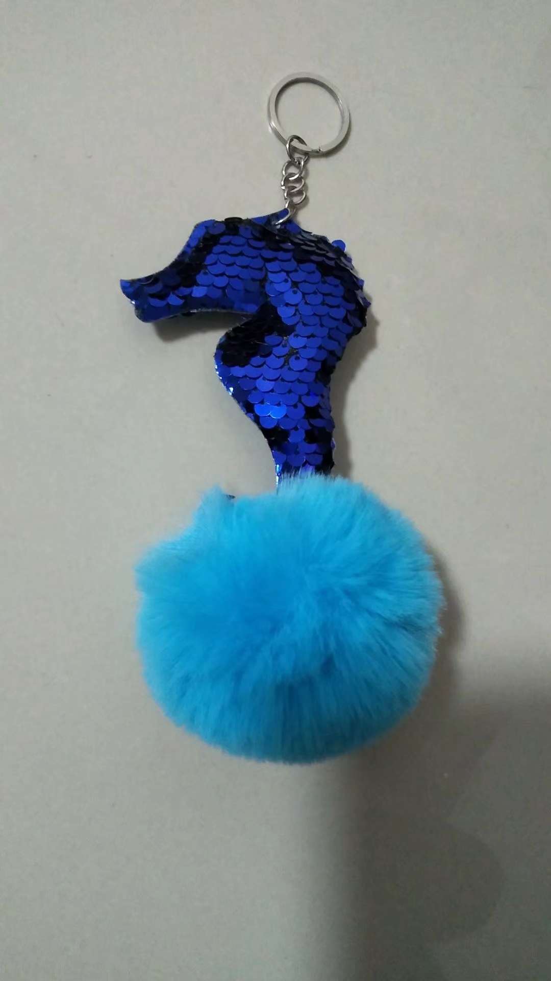 Sea horse ball thumbnail