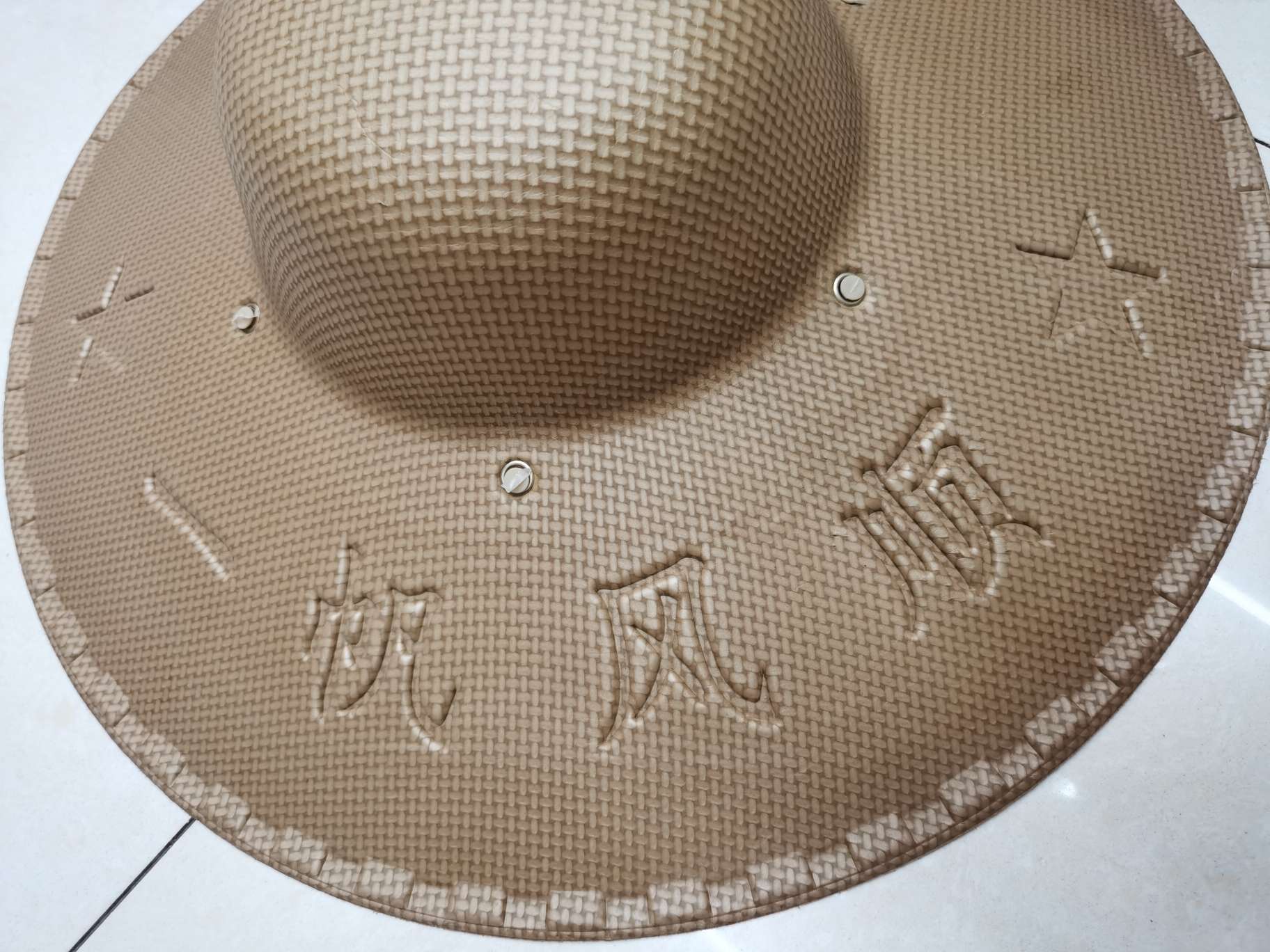 Large eaves farm sun protection rain proof foam plastic straw hat unisex summer outdoor beach recreational fishing hat Item Picture