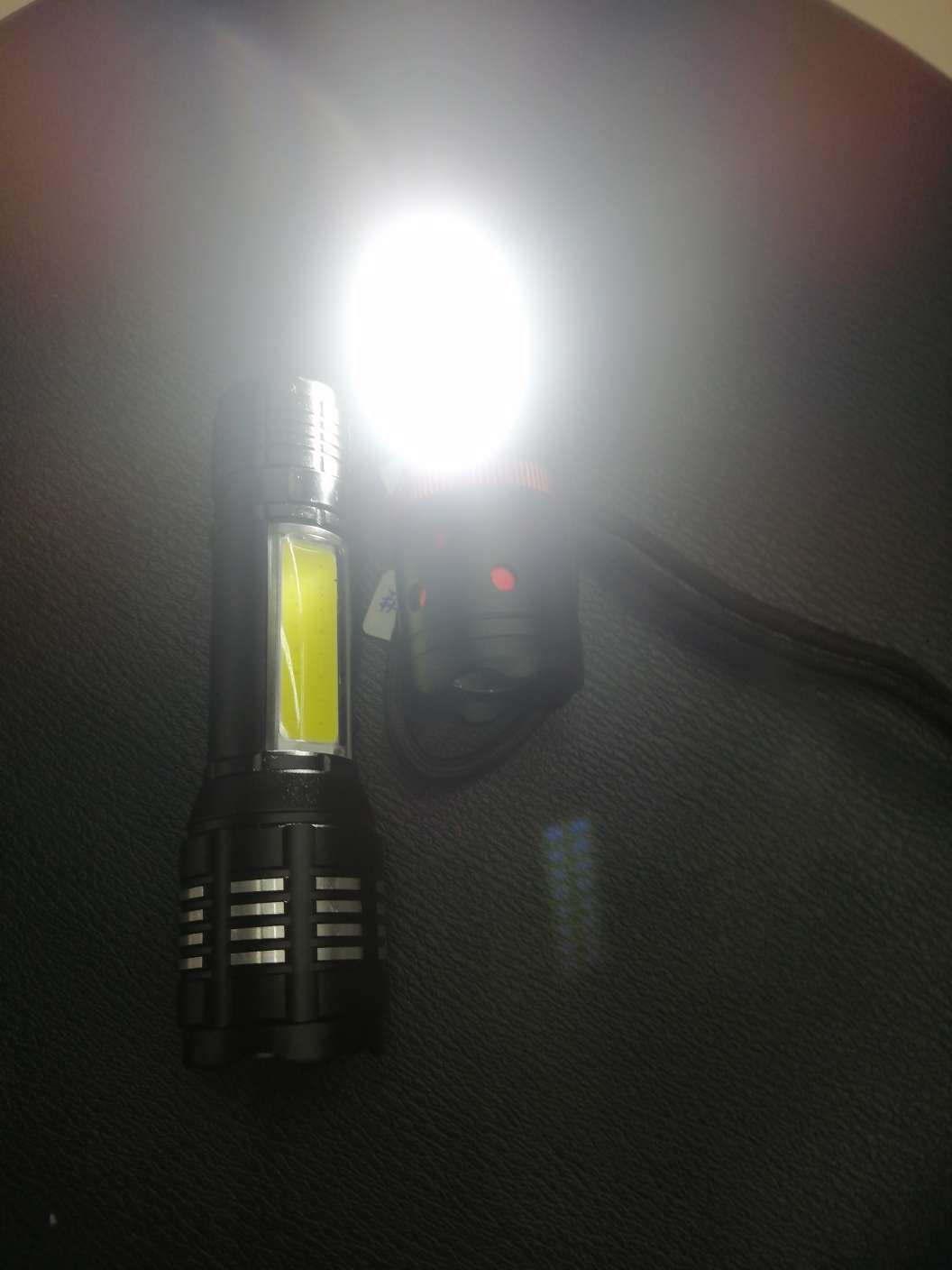 型号c705  材料  铝合金   USB充电   T6灯泡详情图2