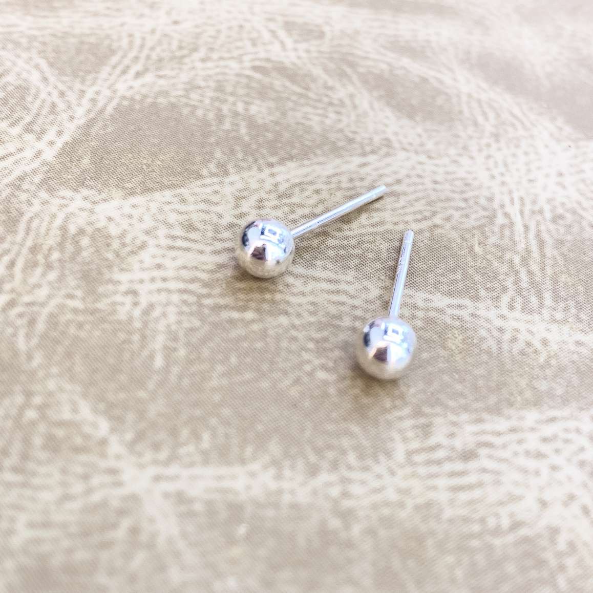 Simple anti - allergy earrings silver pedicle silver jewelry