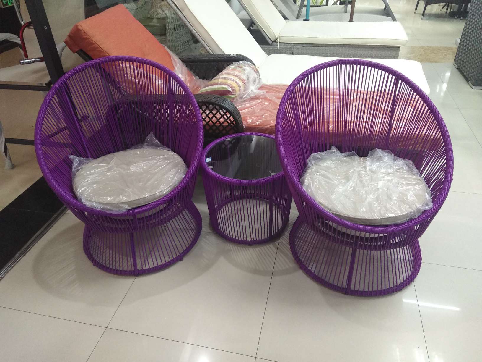 Outdoor table and chair 2