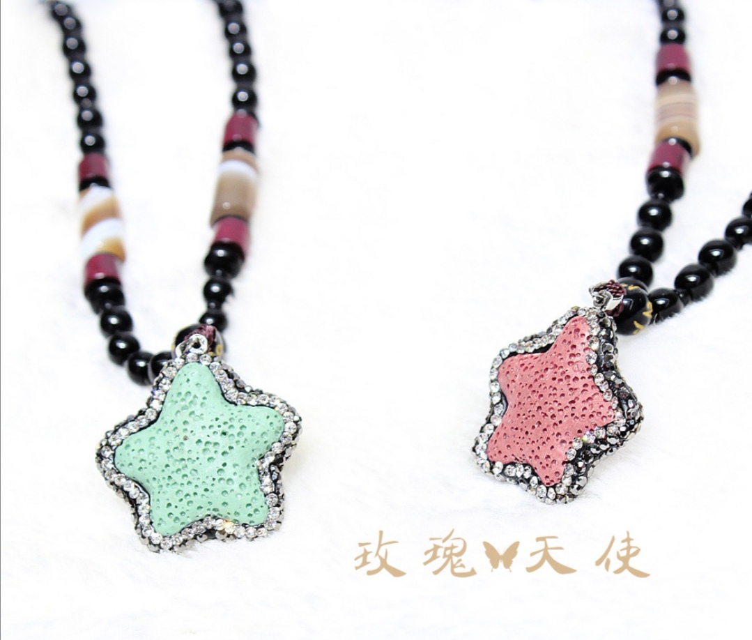 Retro and versatile accessories for women, long volcanic stone star pendant, sweater chain, necklace wholesale, cotton and linen clothing decoration Item Picture
