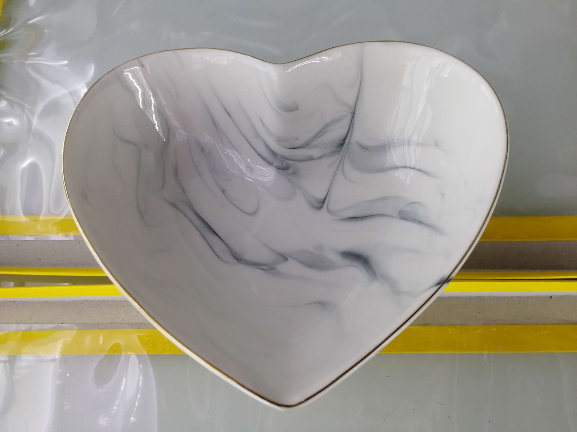 大理石纹桃心创意时尚简约爱心碗