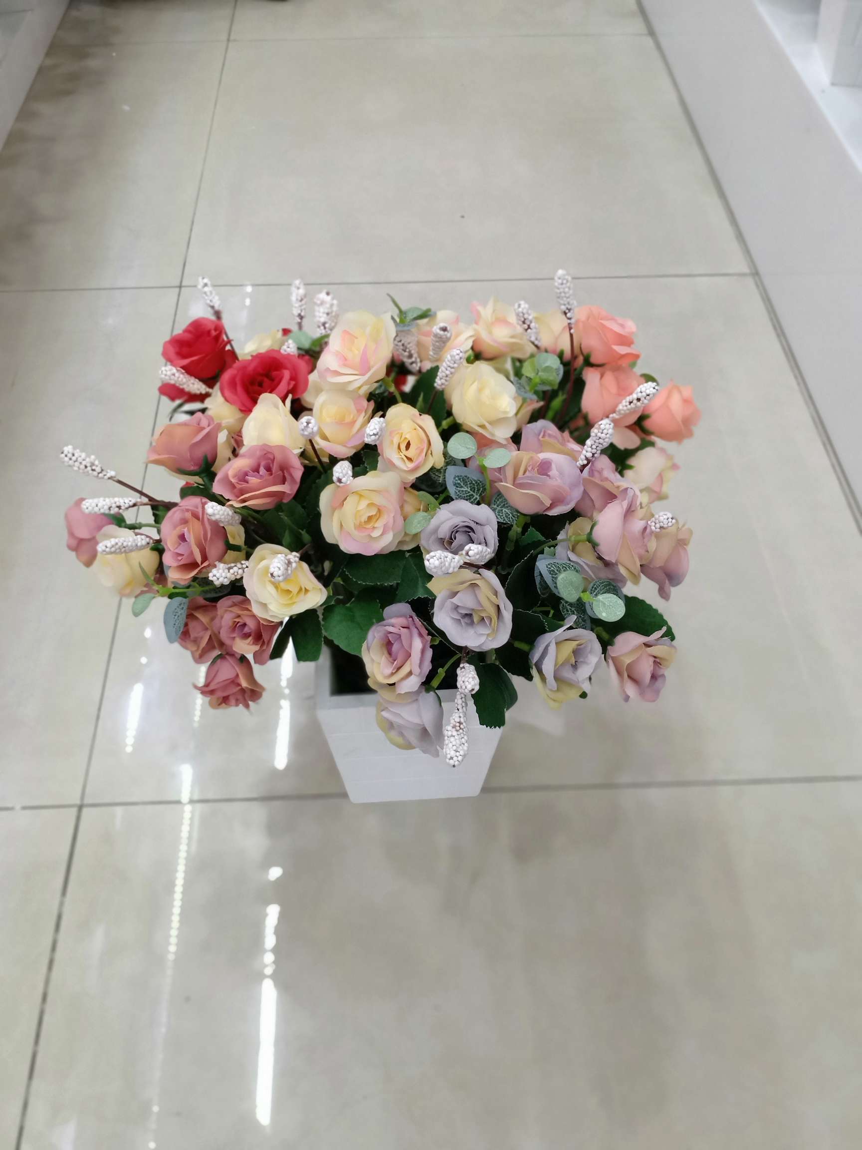 Living room imitation flower artificial flower tea table decoration piece flower arrangement home artificial flower 5 fork 15 small rose tiansilkworm wholesale thumbnail