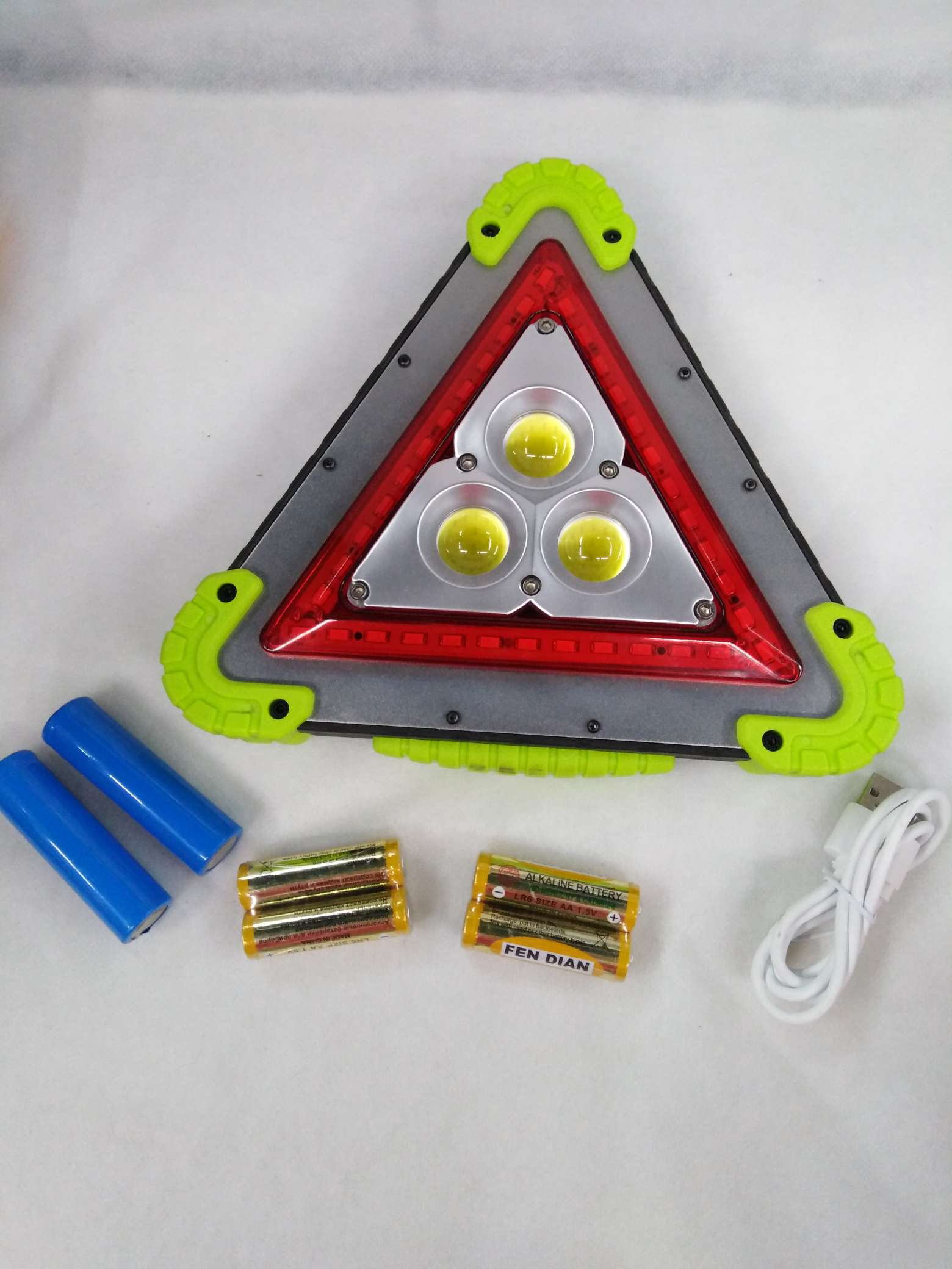 Triangle W838 warning light, with 48 products with marks, external box size: 63.5*44.5*45 thumbnail