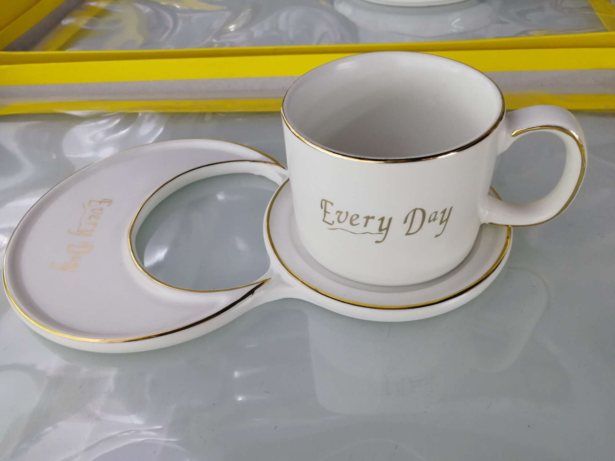 The moon 🌙 large creative fashion ceramic coffee cup of dish details Picture