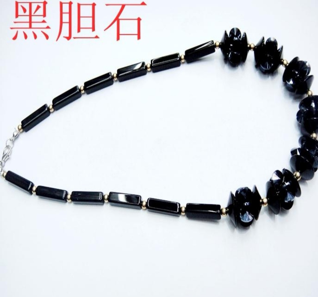 The latest popular Korean-style crystal necklace, a versatile crystal collarbone chain for women undefined