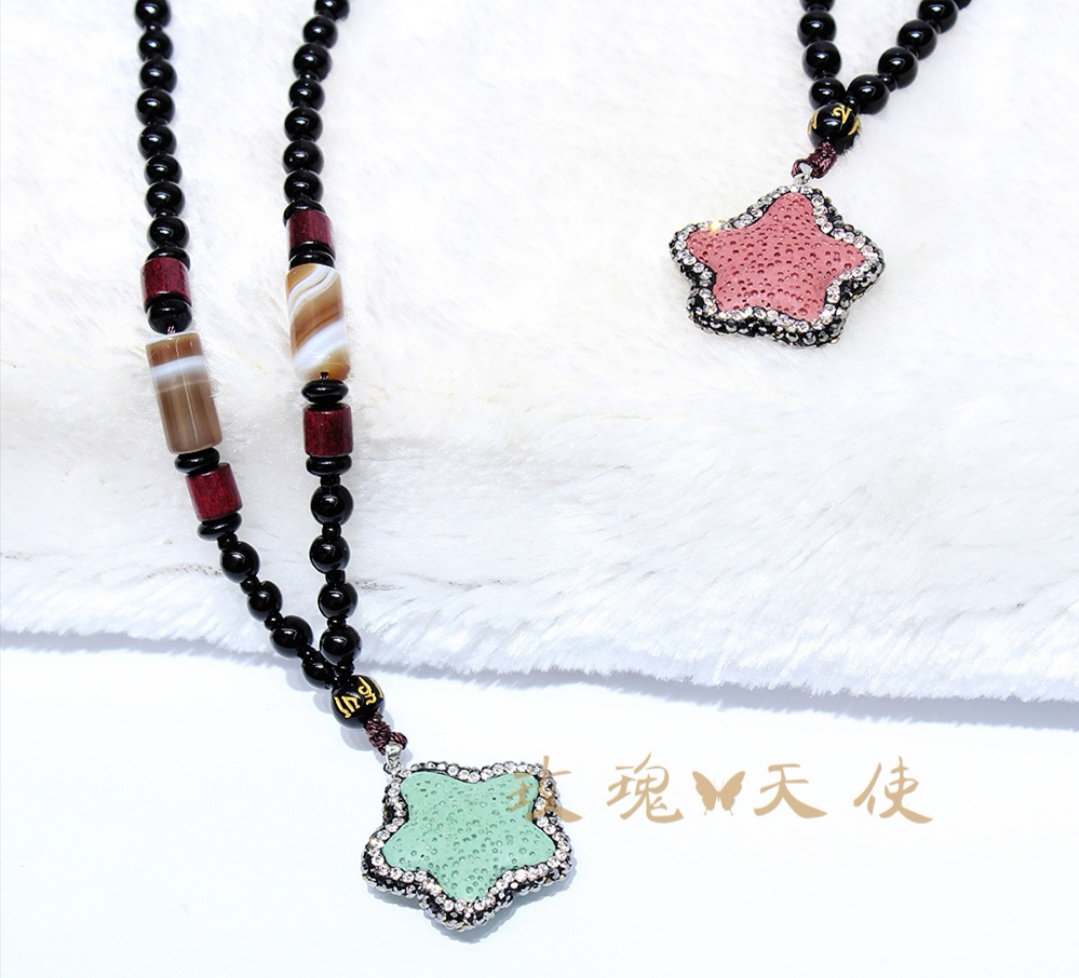 Retro and versatile accessories for women, long volcanic stone star pendant, sweater chain, necklace wholesale, cotton and linen clothing decoration undefined
