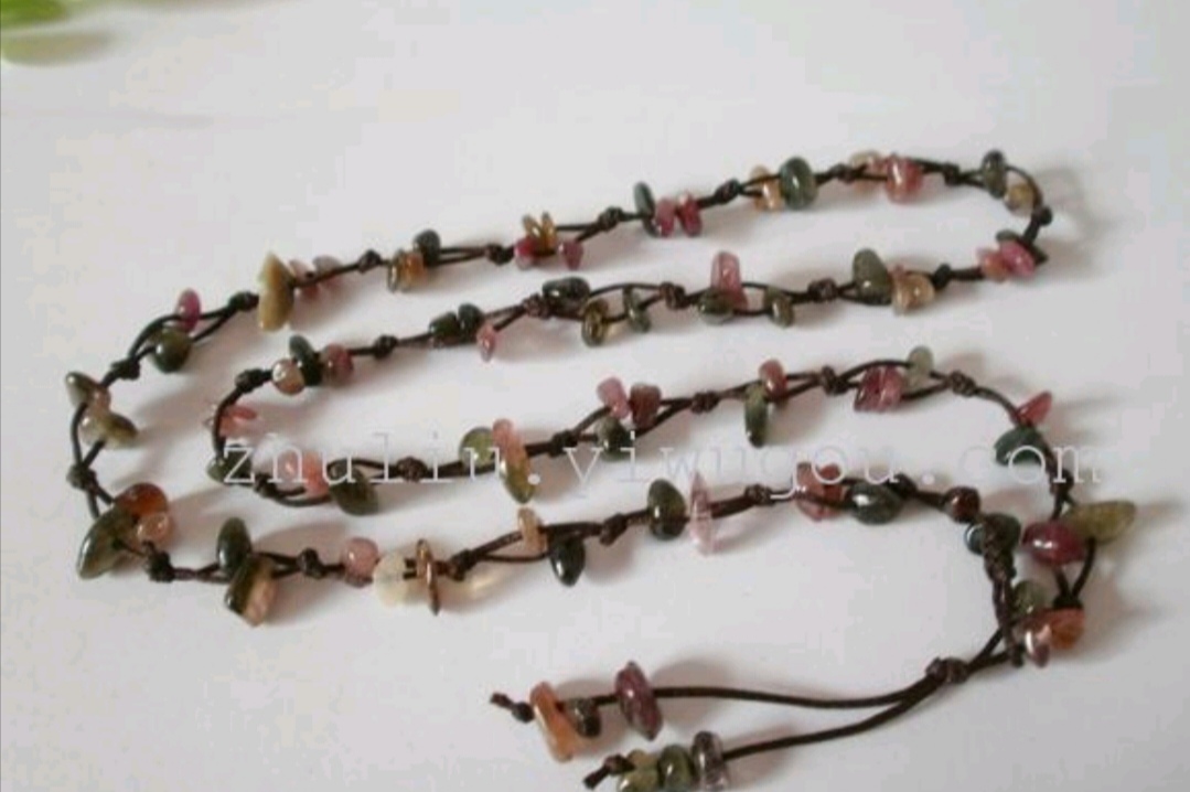 Tourmaline knot necklace Application Scenario