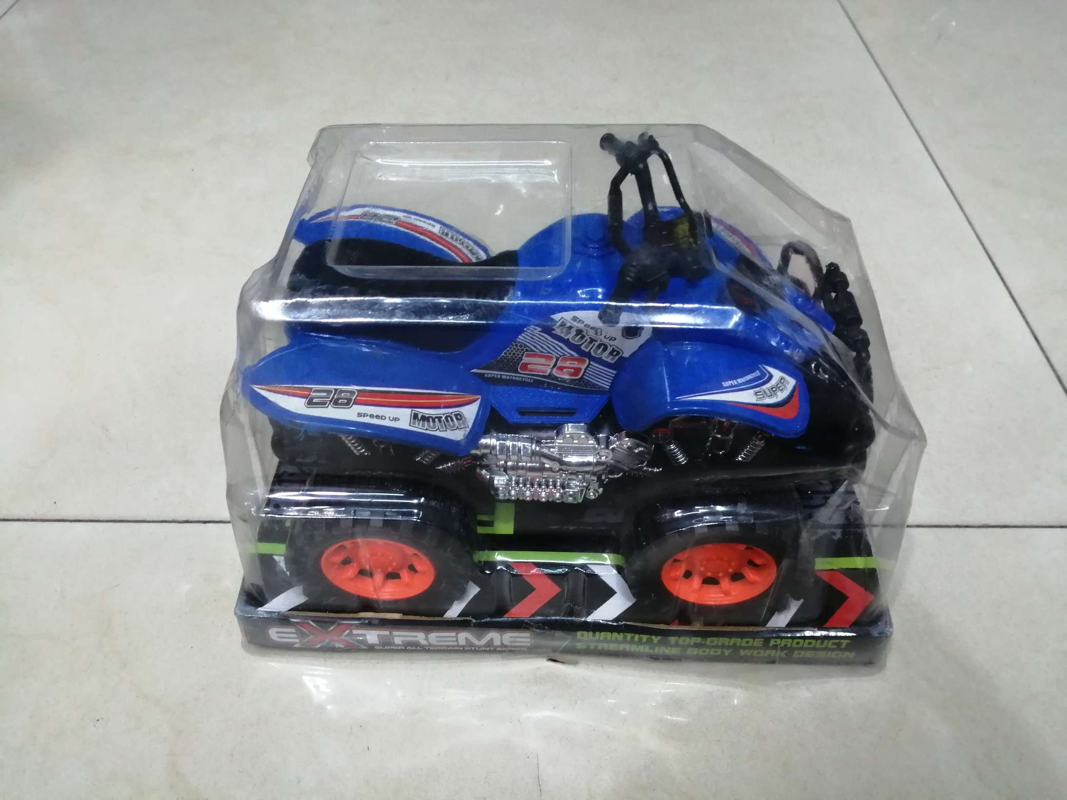 合脚仿真惯性沙滩车