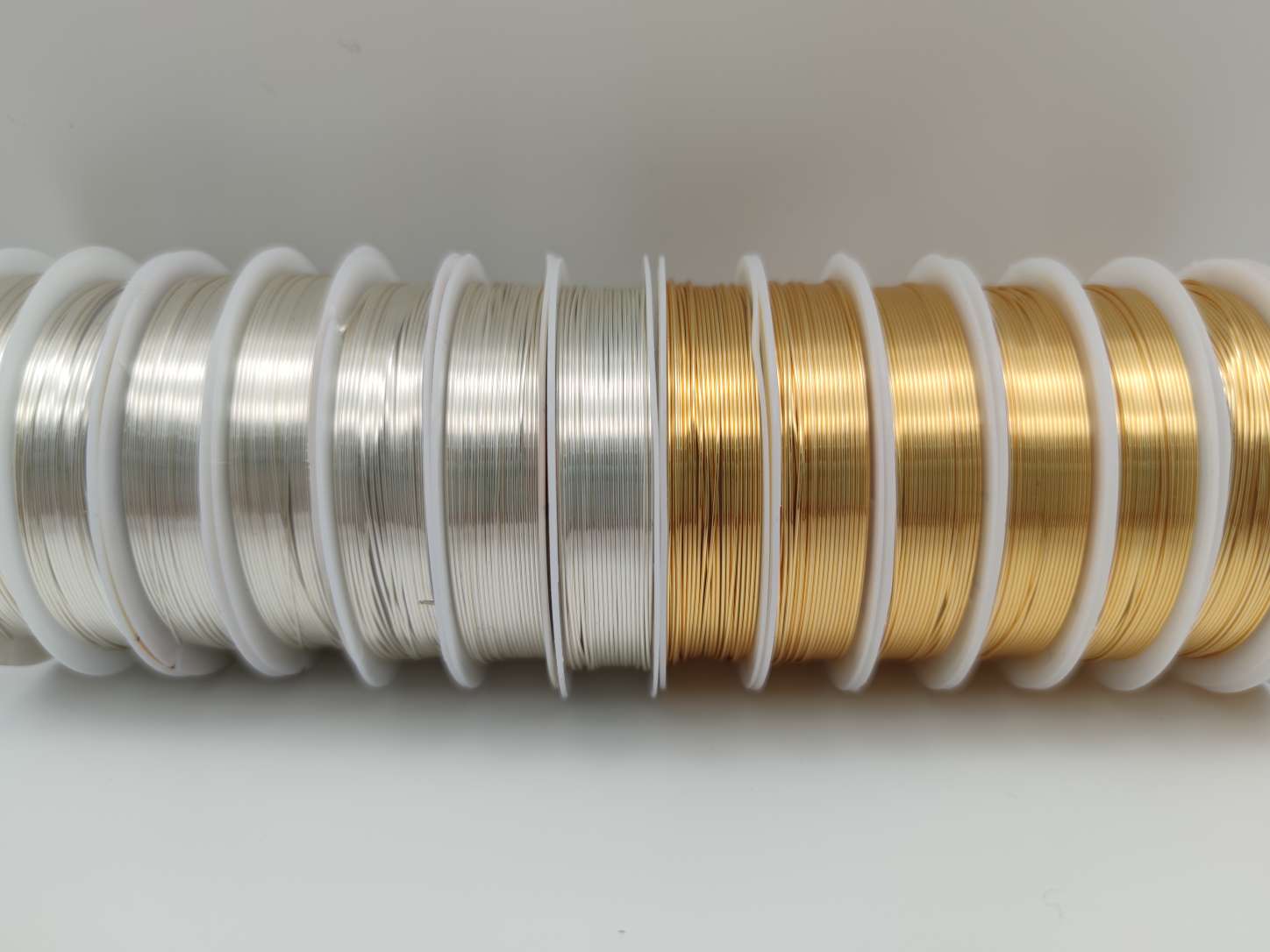 0.6 color-preserving copper wire, bride's headwear, color-preserving copper wire, DIY handcrafted headwear, hairpin materials, flower wrapping, wire winding, jewelry, nail art shaping, copper wire rings, bracelets, weaving, etc Specification image