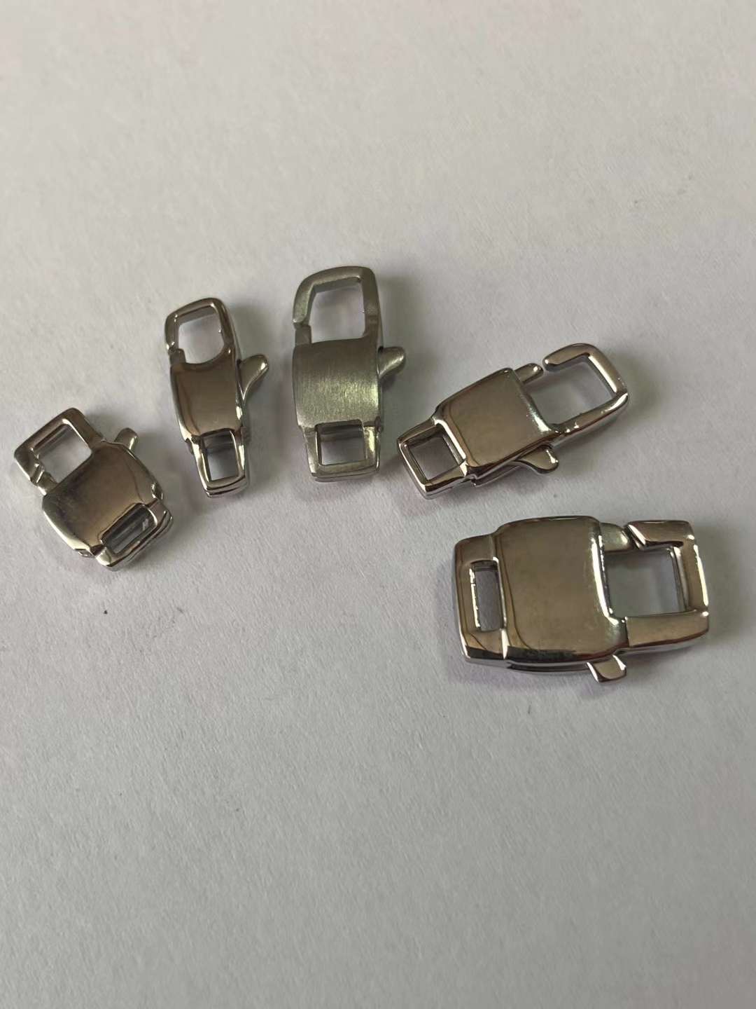 Stainless steel lobster clasp details Picture
