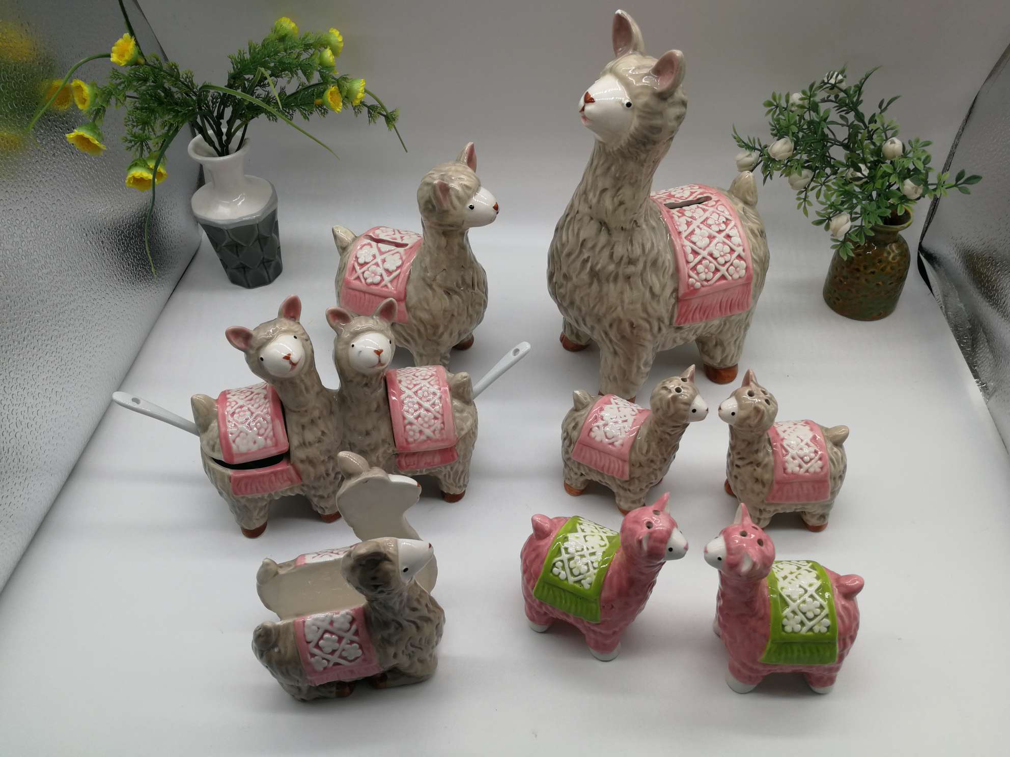 A family of little lambs in a ceramic jar details Picture