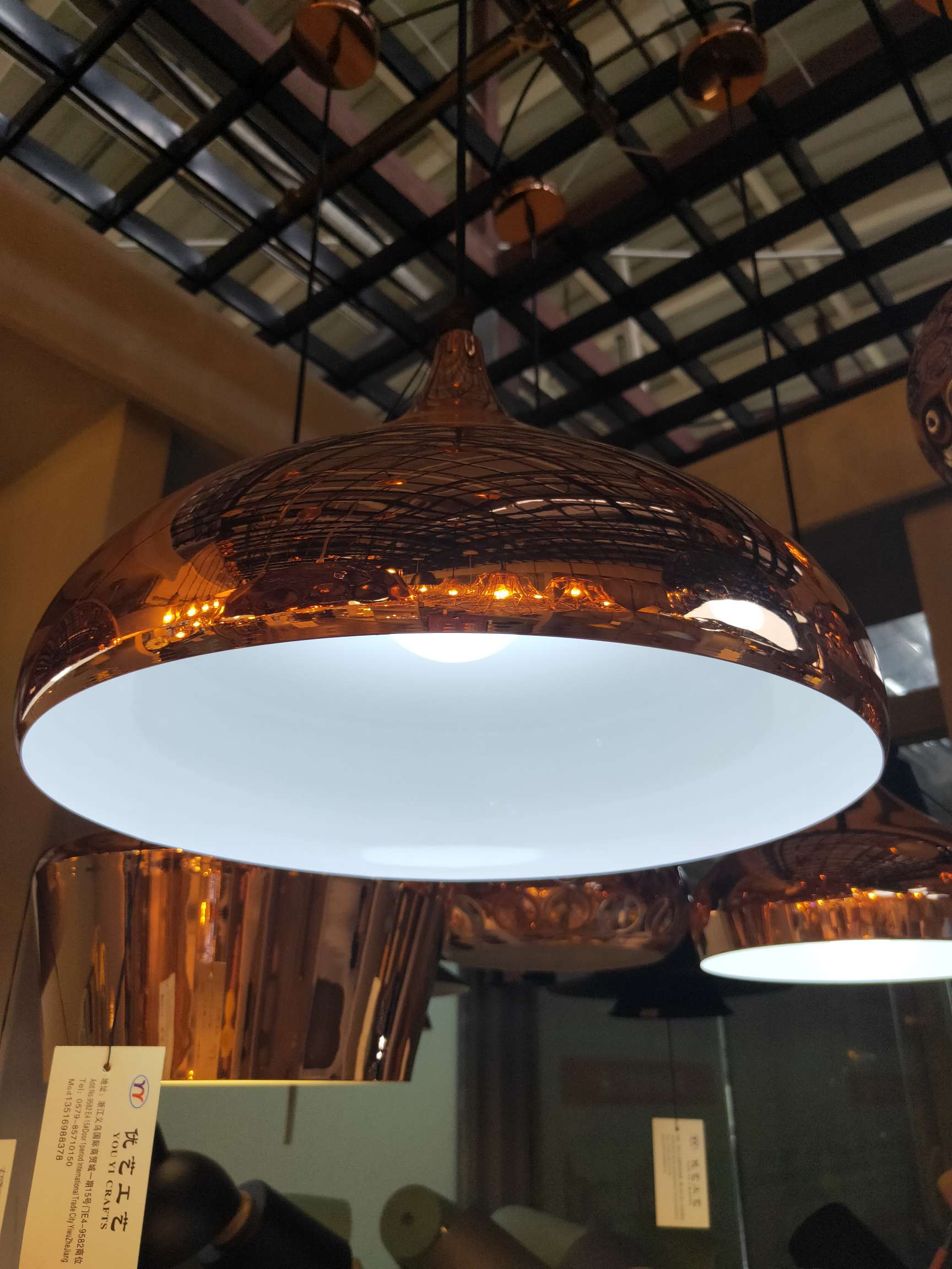 装饰灯具 ，工艺灯具，餐吊，适 用于装修店面，餐厅，酒吧，服装店.