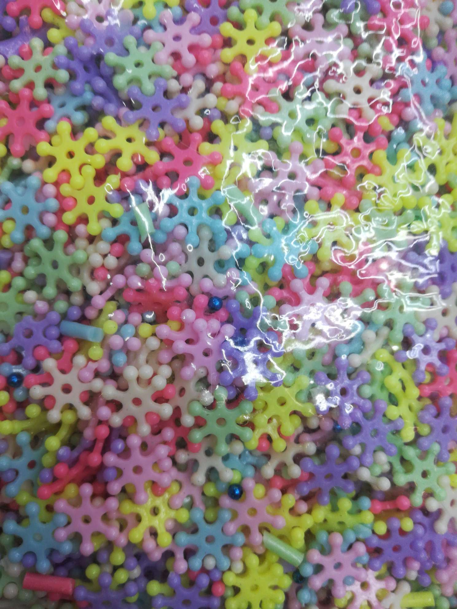 diy phone case and stationery box accessories with light-colored 12mm snowflake frosted small beads, cream glue and epoxy resin decorative materials
