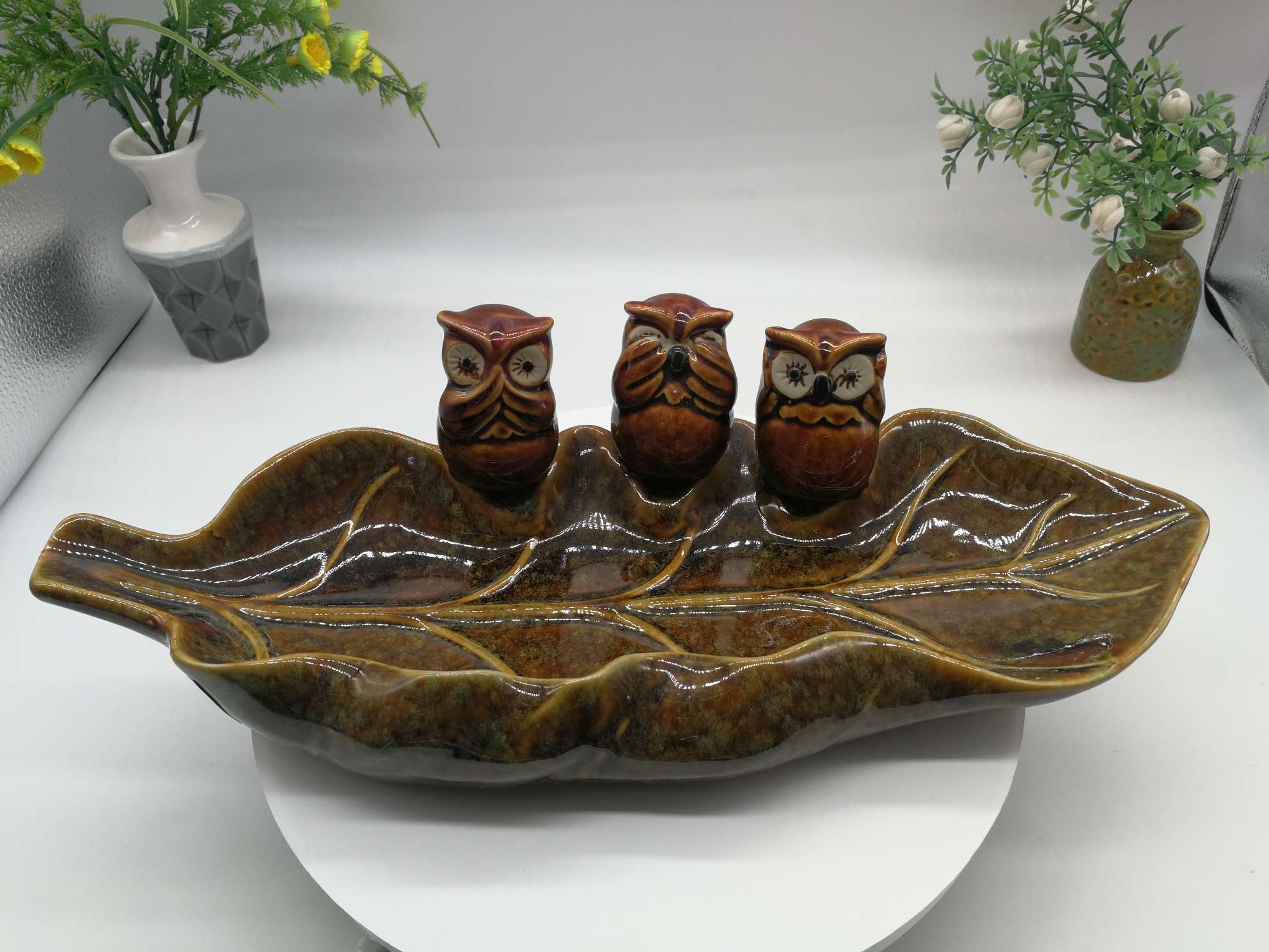 Three owl fruit platters Specification image