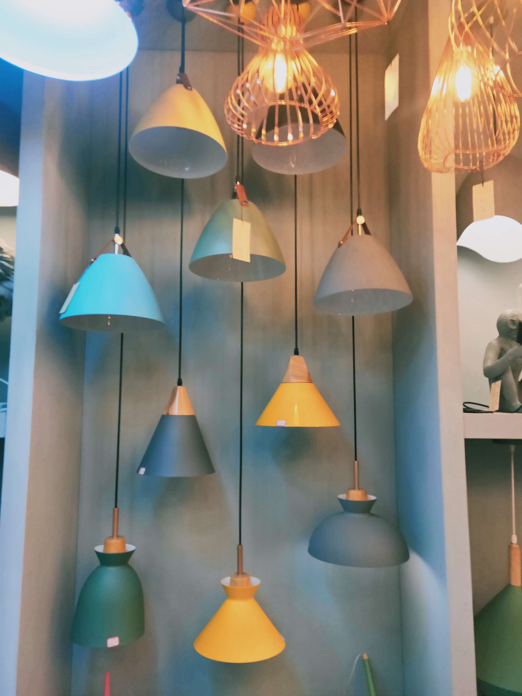 装饰灯具 ，工艺灯具，    餐吊，适用于装修店面，餐厅，酒吧，服装店.