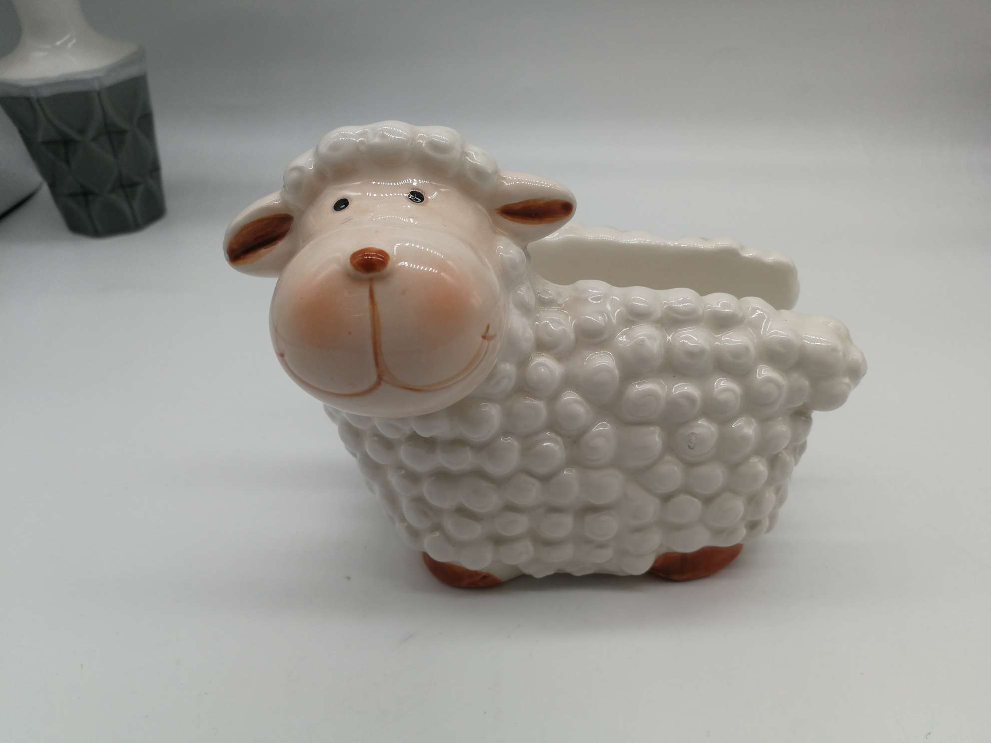 A cute little lamb family ornament details Picture
