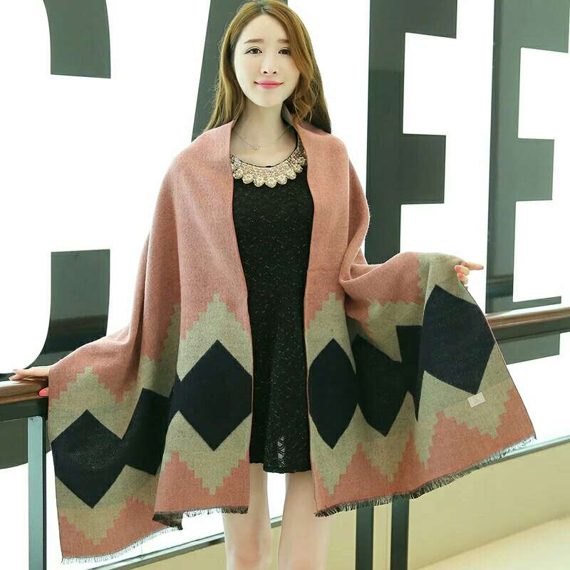 Cashmere Scarf In Double Diamond Shape Specification drawing