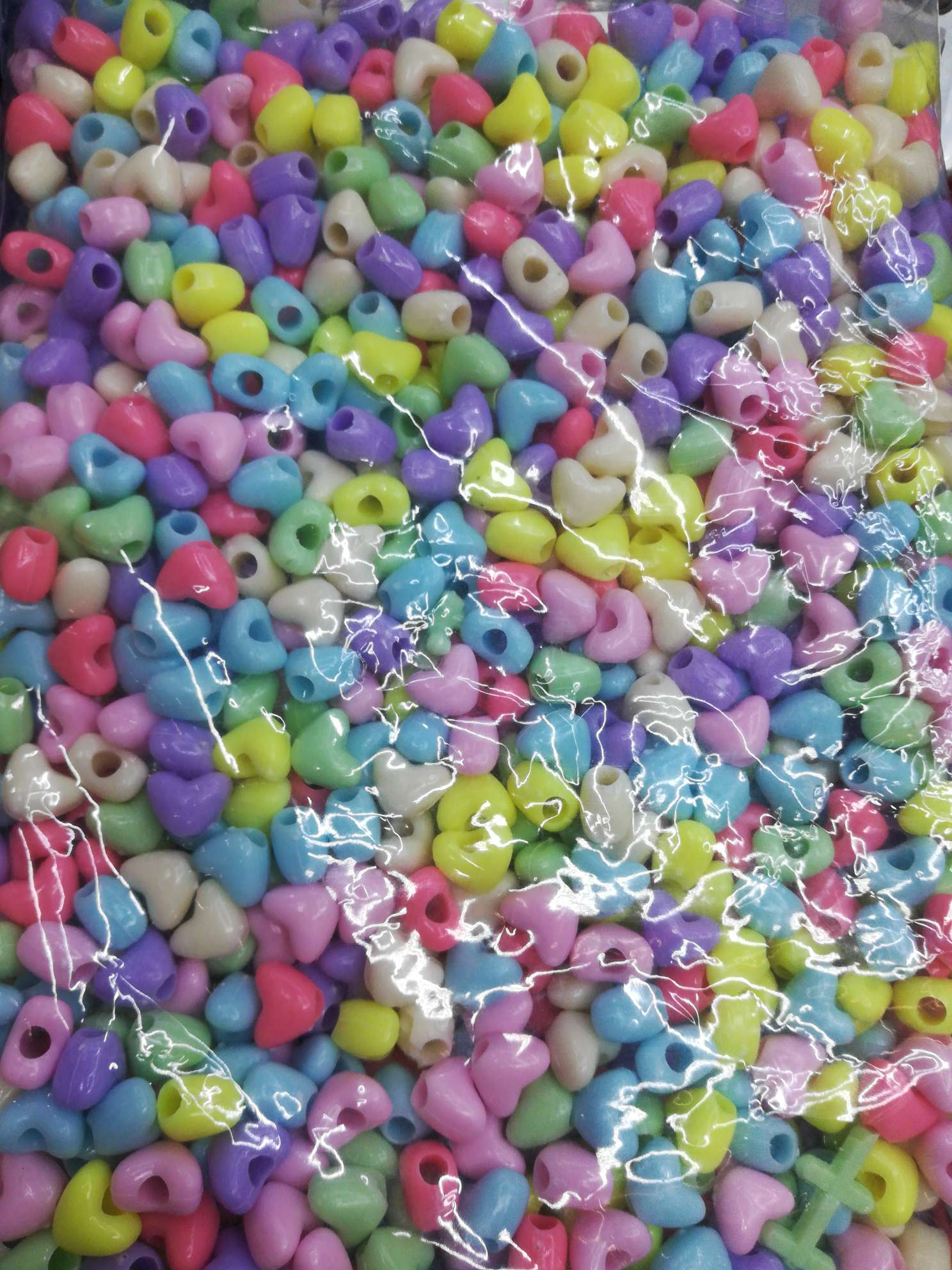Mix light-colored large-hole hearts Specification image